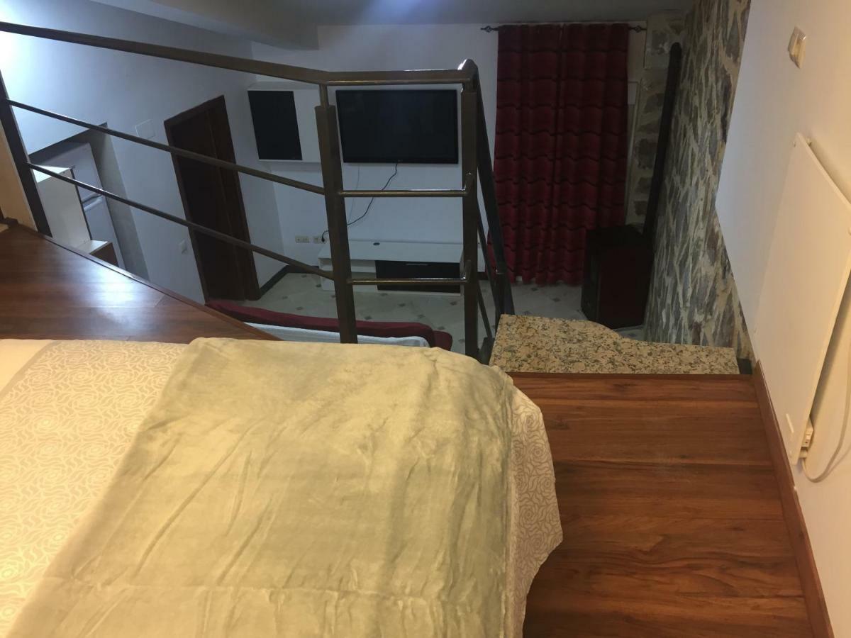Apartamento Arco Del Cristo Касерес Экстерьер фото